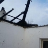 Constănţenii sar în ajutorul familiei rămase fără acoperiş după incendiul din Cumpăna