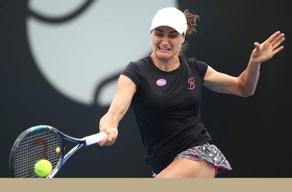 Hobart (Australia): Monica Niculescu s-a calificat în  sferturi,  la simplu și (la fel ca Raluca Olaru) la dublu