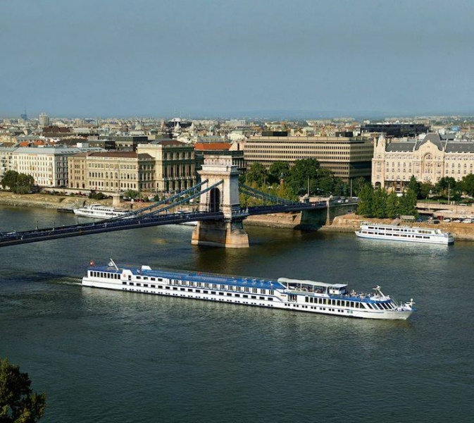 Portul CONSTANȚA: Prima navă de croazieră din acest an, fluviala RIVER ADAGIO, pleacă duminică, cu o nouă serie de turiști. În 2017, sunt  programate doar 21 de escale, la noi, dintre care doar șase pacheboturi oceanice