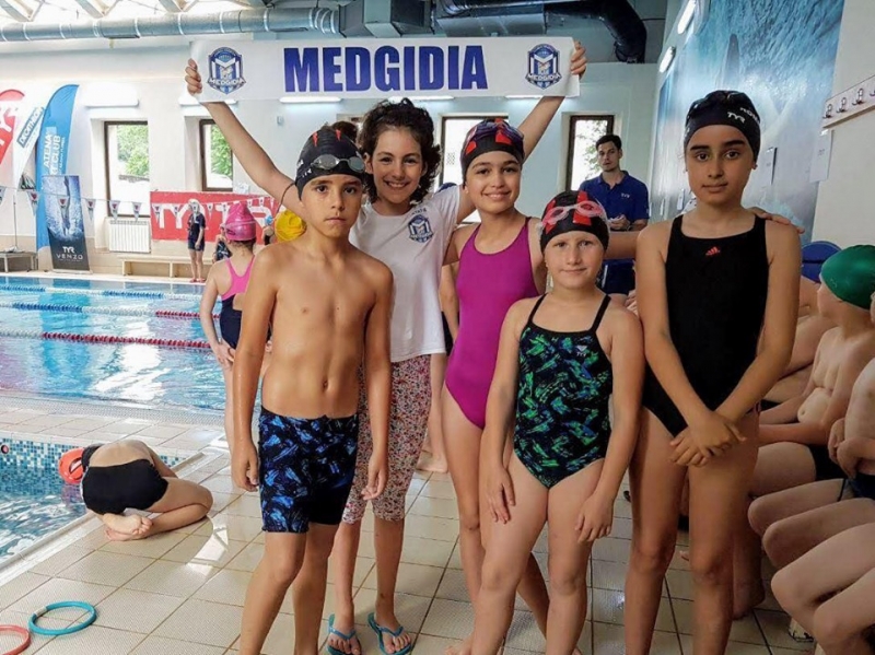 Înotătorii CS Medgidia au obținut 12 medalii!