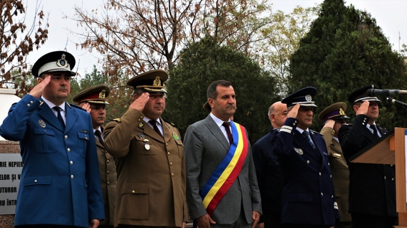 Primăria Medgidia și-a omagiat eroii de Ziua Armatei Române