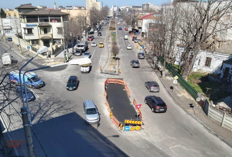 Sens giratoriu pentru fluidizarea circulației la intersecția bulevardului Mamaia cu strada I.G. Duca