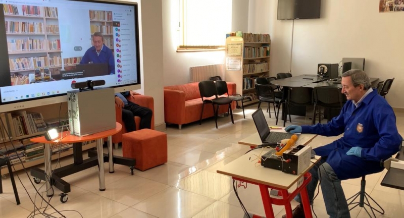 Sistem integrat de ultimă generație pentru cursurile online desfășurate la Colegiul Național Mircea cel Bătrân