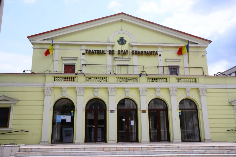 Decebal Făgădău a semnat contractul de finanțare pentru Teatrul de Stat Constanța!