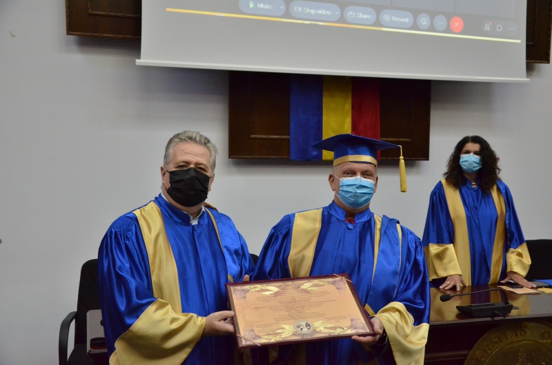 Universitatea Ovidius din Constanța a acordat titlul de Professor Honoris Causa doctorului farmacist Alexander Schenk