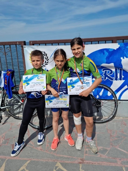 Micuții sportivi ai CS Medgidia, pe podiumul Cupei Mării Negre la Ciclism!