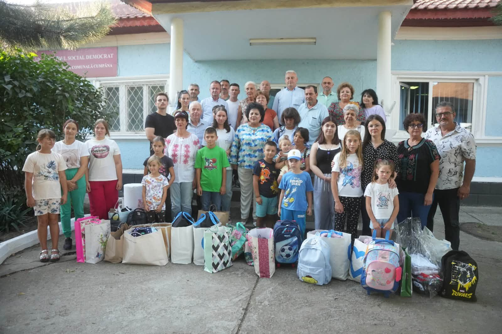 Un început de an școlar cu bucurie și încredere pentru 15 copii din comuna Cumpăna