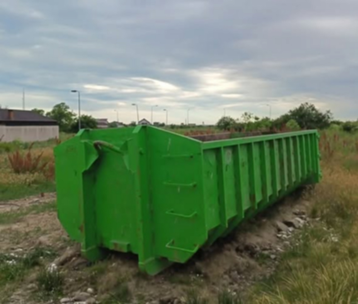 Containerul verde Polaris este pregătit pentru deșeurile tale voluminoase