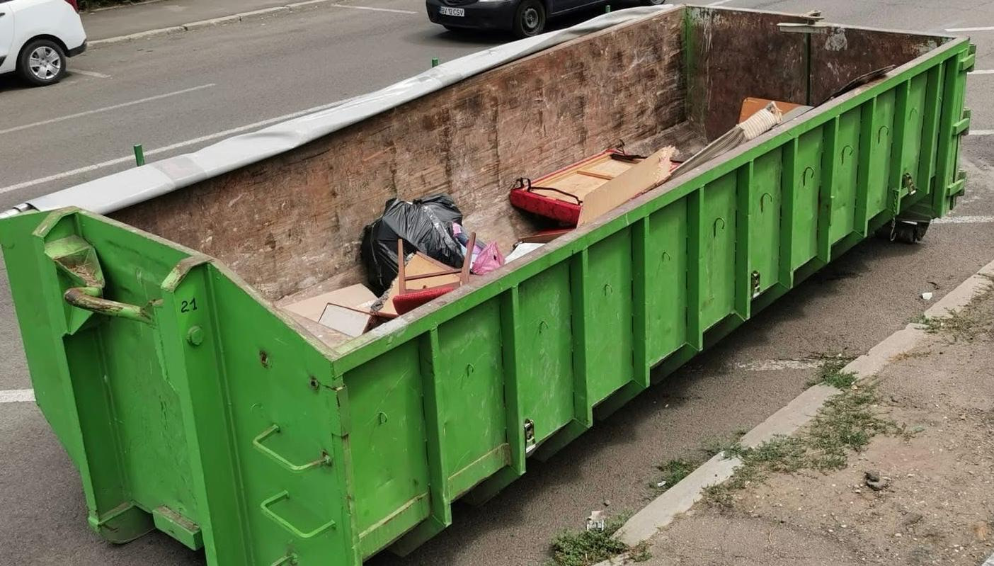 Depozitați gratuit deșeurile voluminoase în containerele de mari dimensiuni!