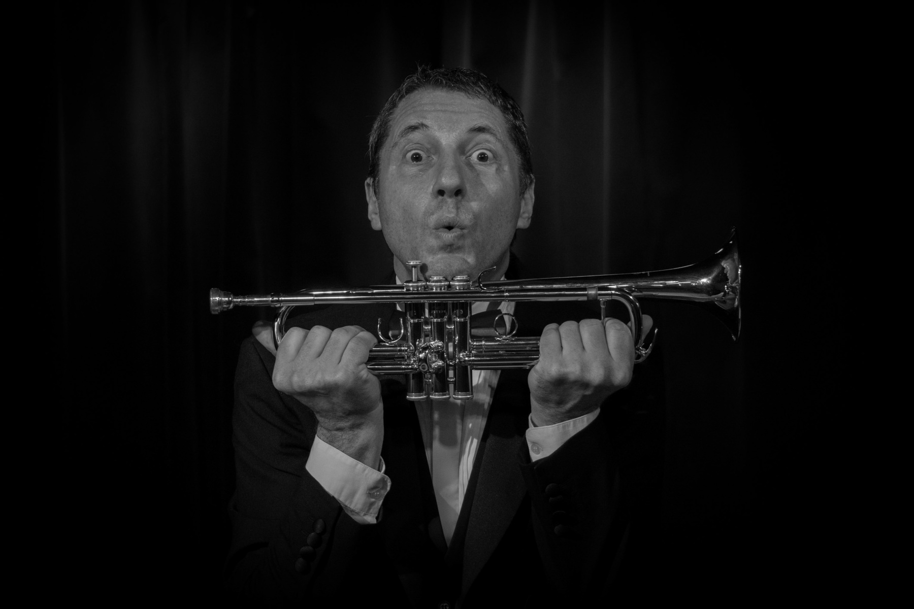 OMD Mamaia Constanța prezintă - „Eddie Luis 5: O călătorie muzicală de la Viena la Buenos Aires” 24–25 octombrie 2026 | Cazino Music Festival