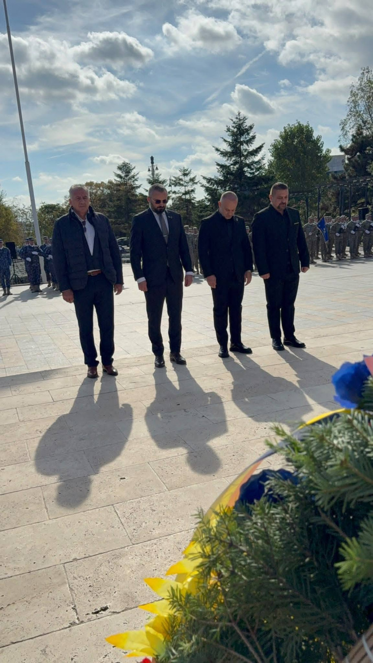Senatorul AUR Nicolae Vlahu: „La mulți ani militarilor români! Onoare eroilor României!”