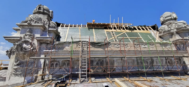 Incursiune pe acoperișul Cazinoului din Constanța, aflat în plin proces de restaurare