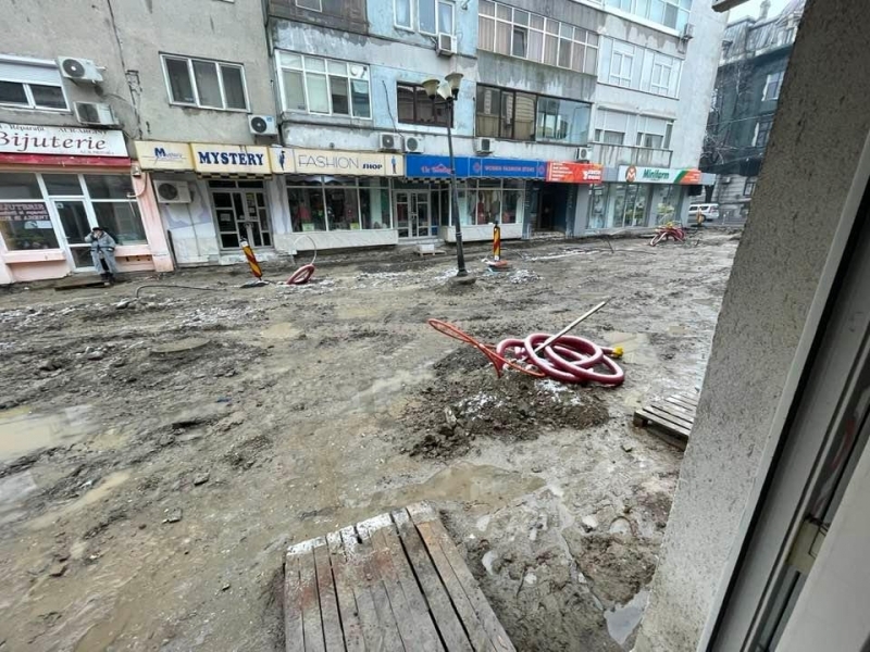 ORDINUL LUI CHIȚAC - RĂVĂȘIȚI, BĂIEȚI, RĂVĂȘIȚI!