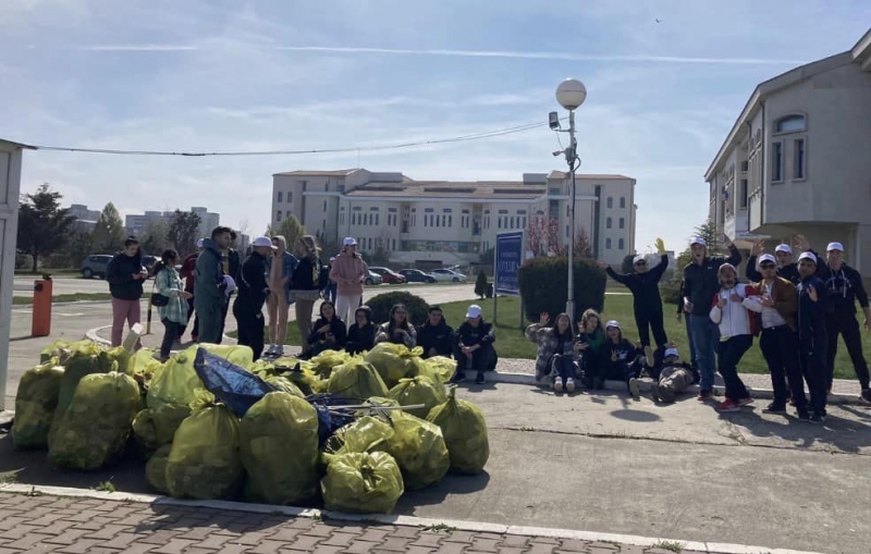 Polaris M Holding Constanța și Liga Studenților - Universitatea OVIDIUS au ecologizat Campusul Universitar
