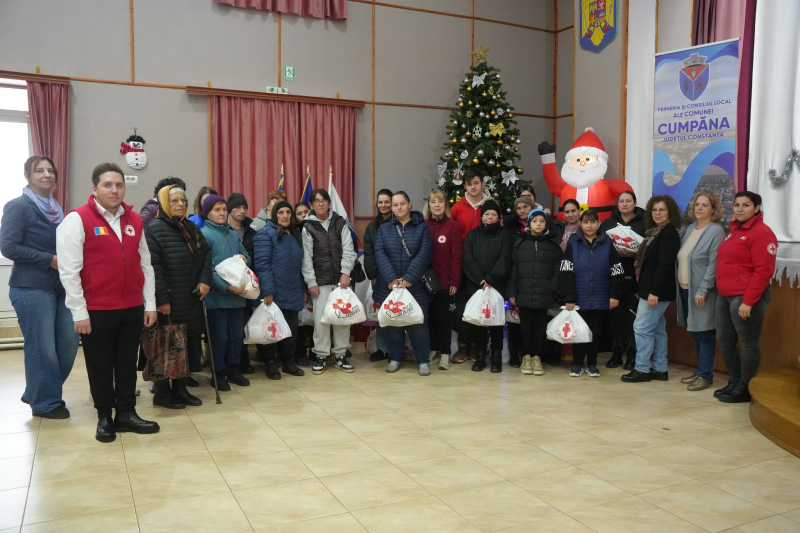 Crucea Roșie, în sprijinul locuitorilor comunei Cumpăna, în prag de sărbători