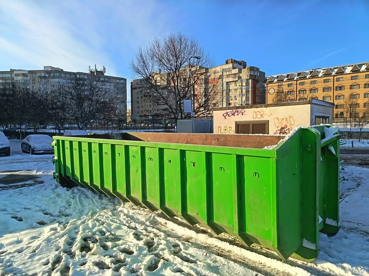 Deșeurile voluminoase au locul lor, folosește containerul verde!