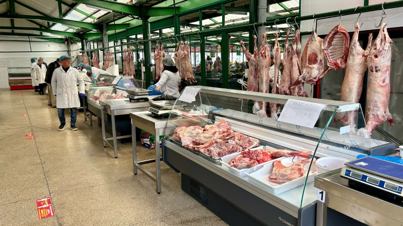 Carne de miel de la producătorii locali, la vânzare în piețele din municipiul Constanța