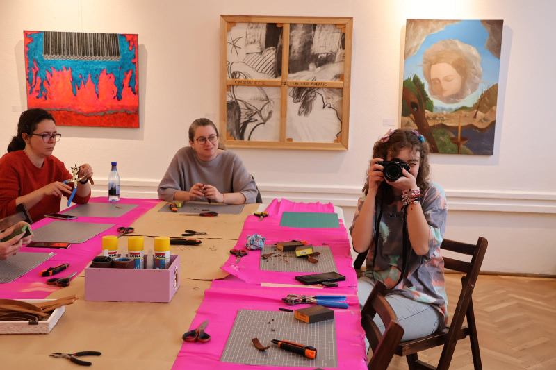Ultimul atelier de bijuterie contemporană, la Muzeul de Artă Constanța