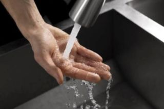 Echipele Raja au reușit să intervină rapid pentru repunerea în funcțiune a sistemului de pompare. Consumatorii vor avea apă cu presiune normală în jurul orei 20.30