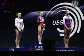O constănţeancă a luat aur la sol la CE de gimnastică