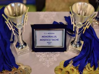Prima ediție a Turneului de lupte greco-romane  MEMORIAL TACHE MOȘESCU  a fost un real succes!