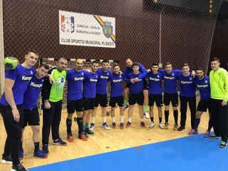 Victorie în deplasare pentru handbaliști!