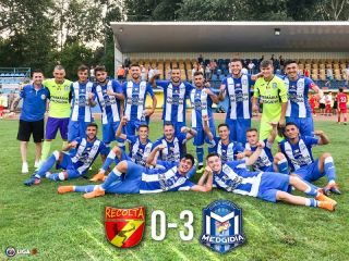 FOTBAL: Primul meci, prima victorie!