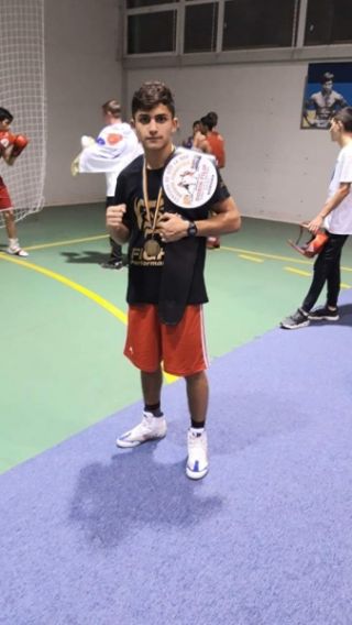 Box: Centura de aur pentru Curt Omer Gianer!