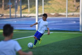 Visează să ajungă Messi sau Ronaldo!