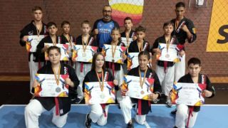 Lotul de sportivi coordonați de Sensei Ionel Crînguș, centură neagră 4 Dan Kempo, au obținut rezultate excelente, însoțite de medalii valoroase