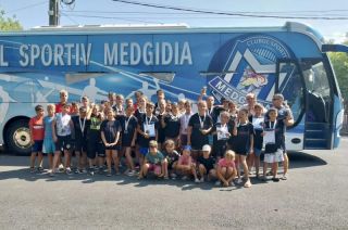 Podiumul la „Cupa Dunării la Lupte pe plajă” a fost cucerit de sportivii CS Medgidia!