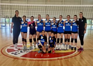 Volei - Fetele de la CSM Medgidia încheie campionatul cu o victorie și un loc 7 național binemeritat!