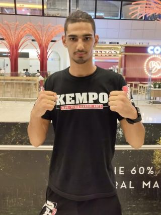 Eric Crînguș reprezintă România la Mondialul de MMA din Abu Dhabi!