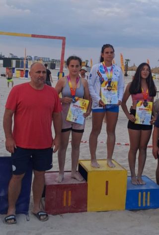 Maria Gabriela Moraru, dublă campioană națională la lupte pe plajă